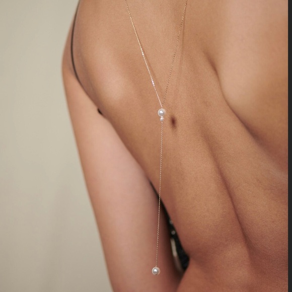 Pearl back necklace worn once for engagement shoot - Picture 1 of 3